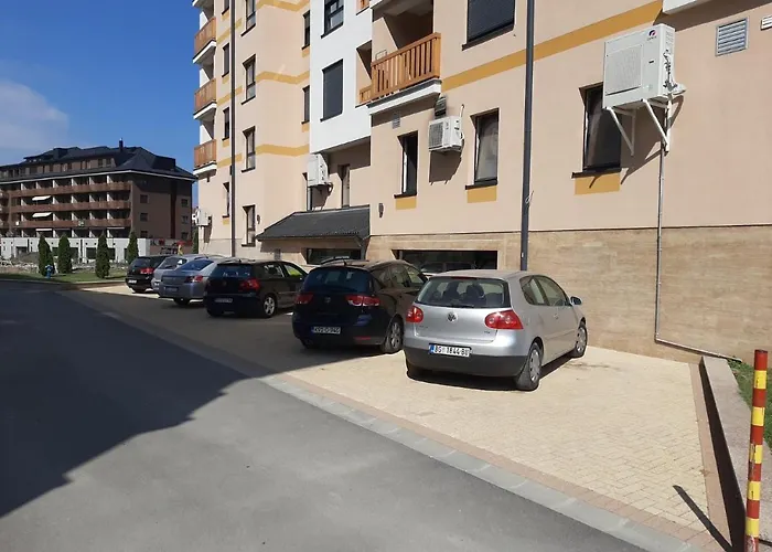 Bozur 兹拉蒂博尔